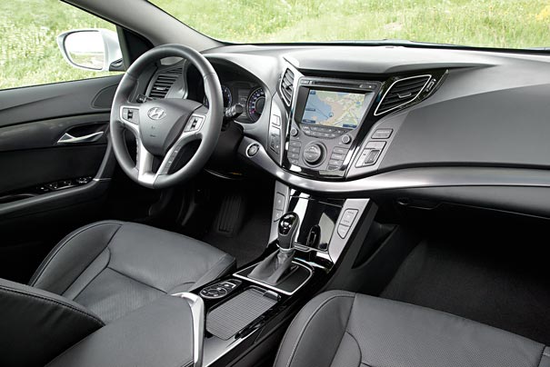 Hyundai_i40_Tourer_salon