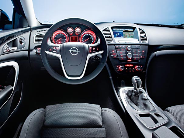 Opel_Insignia_salon