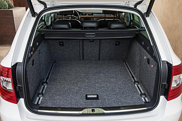 Skoda-Superb-Combi_bagazh