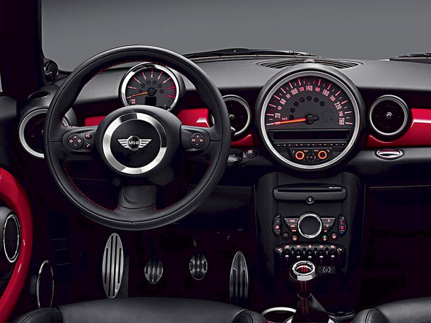MINI Cooper S/John Cooper Works saloon