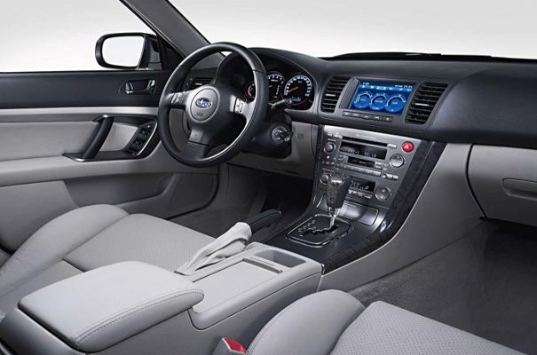 Subaru Legacy salon