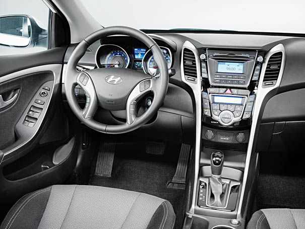 Hyundai_i30_Wagon_salon
