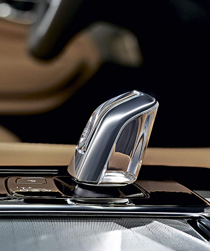 “Volvo XC90”