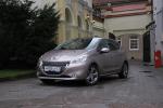 "Peugeot 208": теперь и с роботом