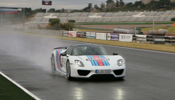 «Porsche 918 Spyder»: гибрид не ради экономии