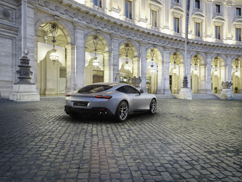 190399-car-ferrari-Roma.jpg