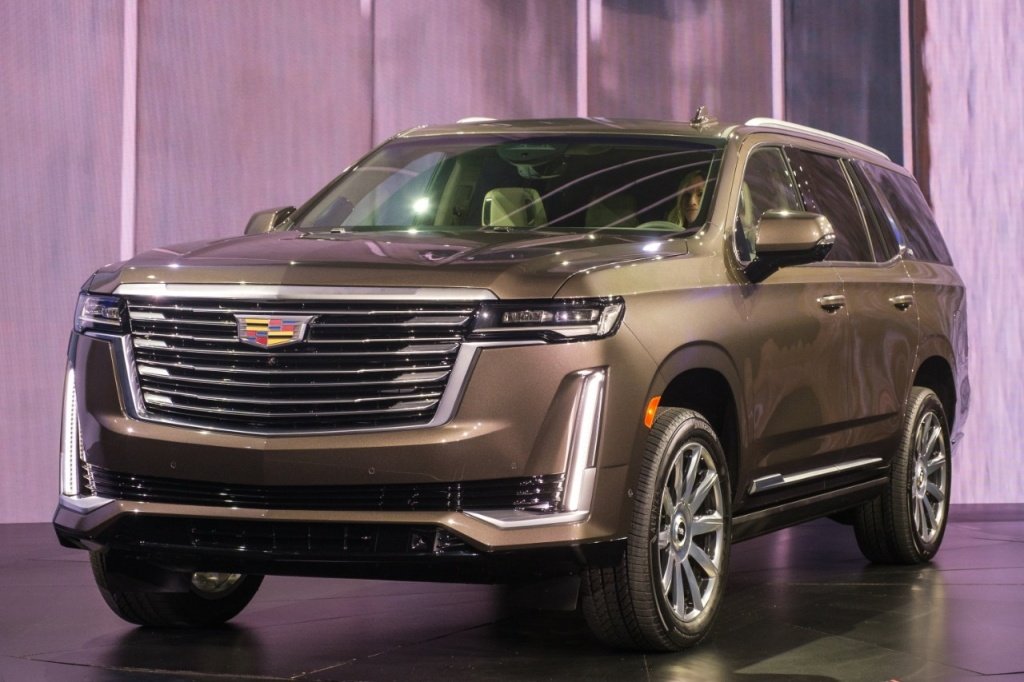 CadillacEscaladeReveal01.jpg