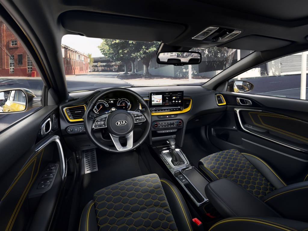 kia_xceed_my20_main_interior_15414_90605.jpg