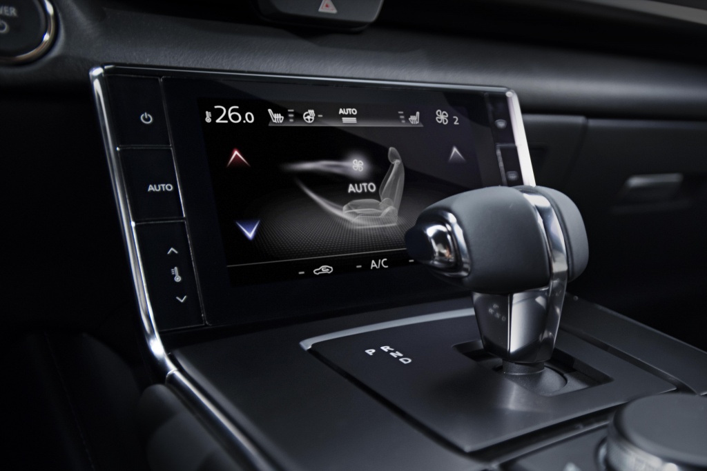 Mazda at Tokyo Motorshow 2019 012.jpg