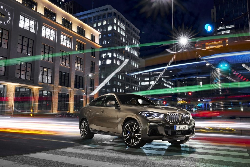 P90356692_highRes_the-new-bmw-x6-drivi.jpg