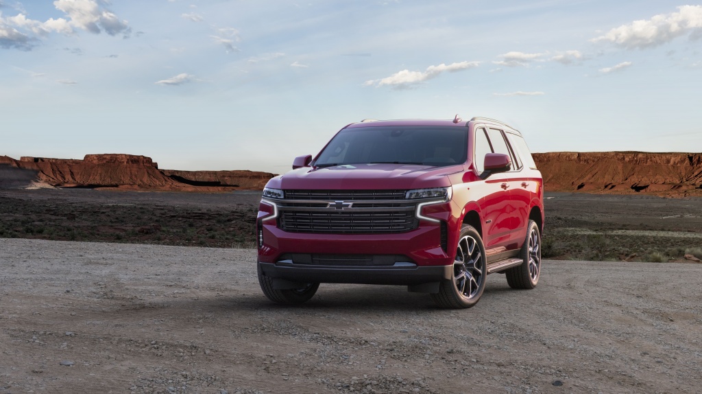 2021-Chevrolet-Tahoe-RST-003.jpg