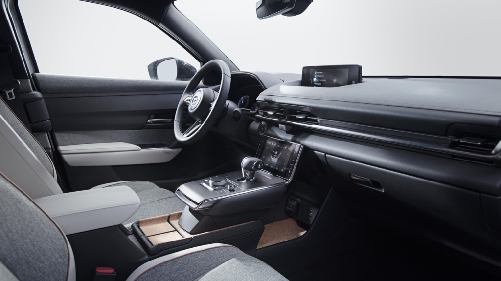 Mazda at Tokyo Motorshow 2019 016_crop_1280x720.jpg