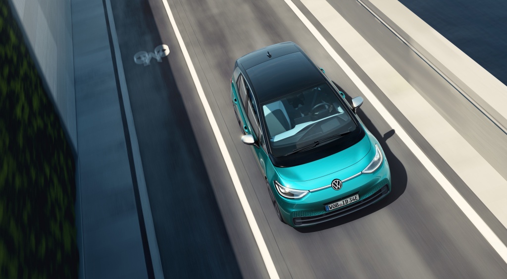 DB2019AU01087_large.jpg