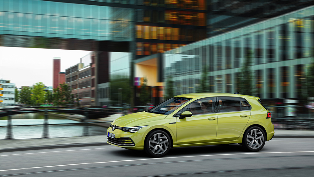Volkswagen_Golf_(4).jpg