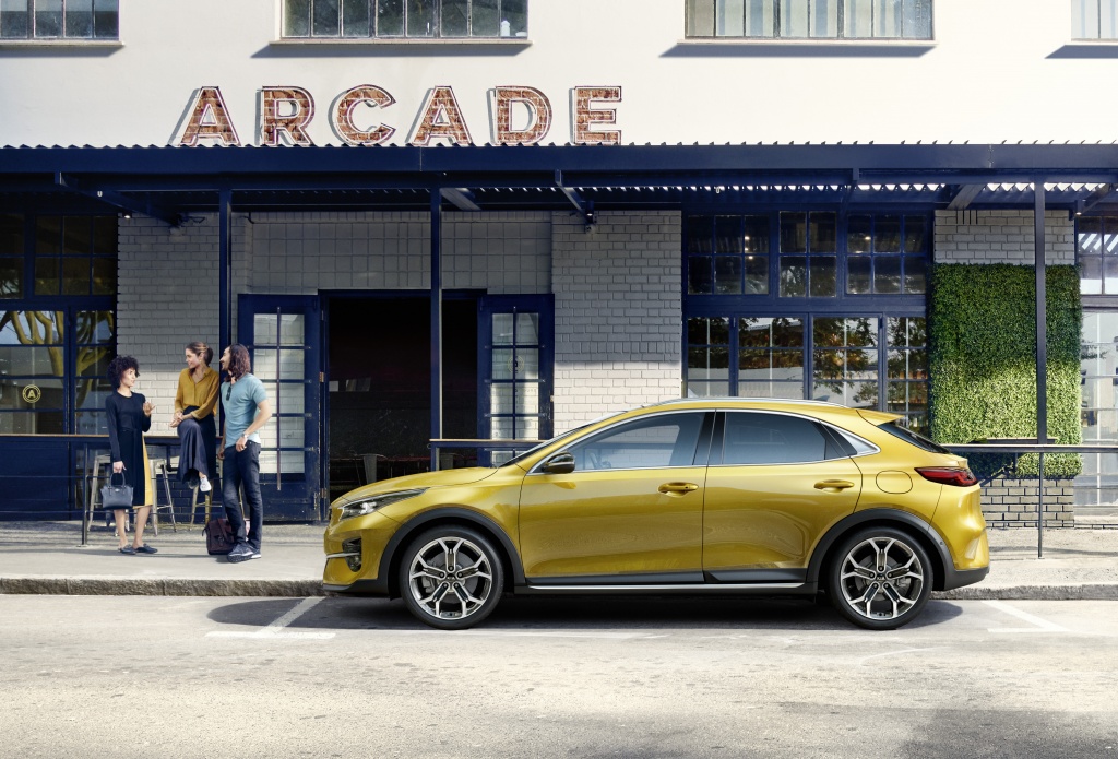 kia_xceed_my20_side_static_15410_90679.jpg