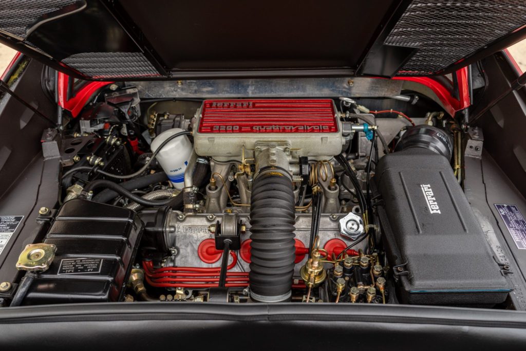 Продан Ferrari 328 GTS почти без пробега