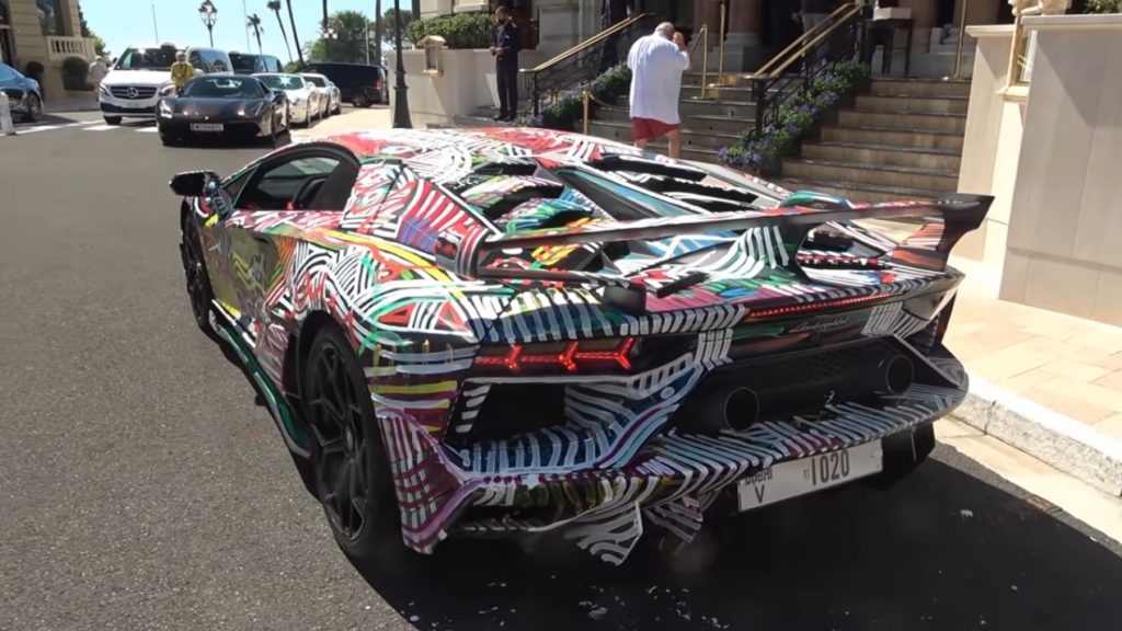 Lamborghini Aventador SVJ стал «раскраской»