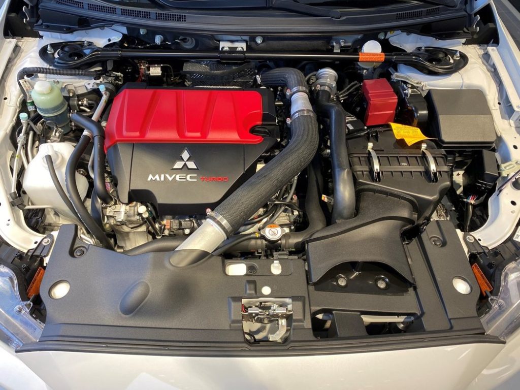 В Канаде продают новый 6-летний Mitsubishi Lancer Evolution X
