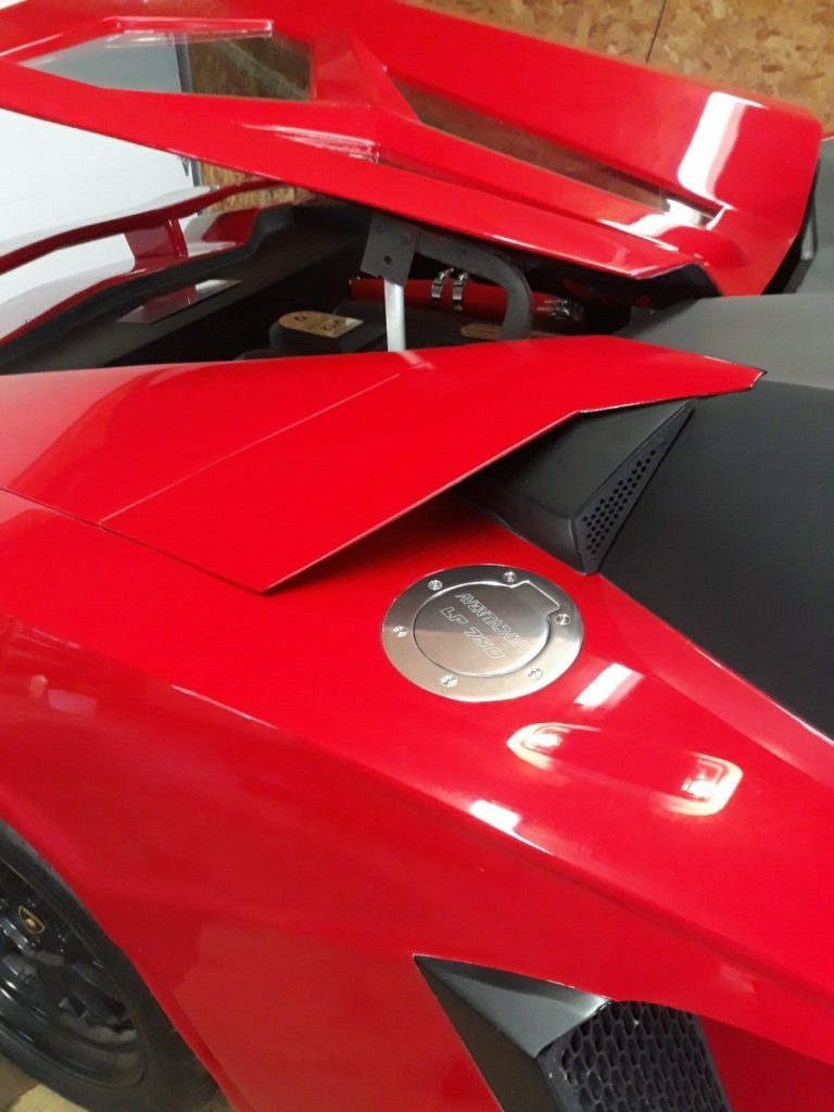 В США попытались продать Lamborghini Aventador, построенный из Pontiac GTO