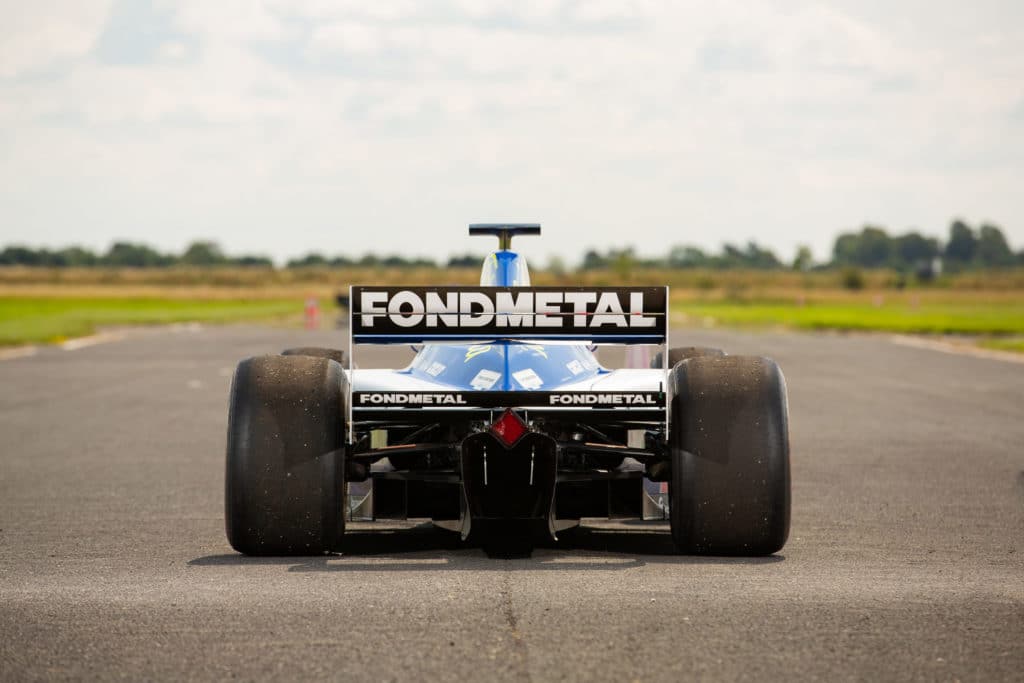 Продается старый формульный болид Minardi