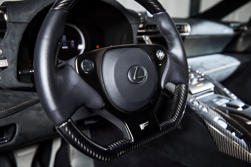 10-летний Lexus LFA стал самым дорогим автомобилем марки