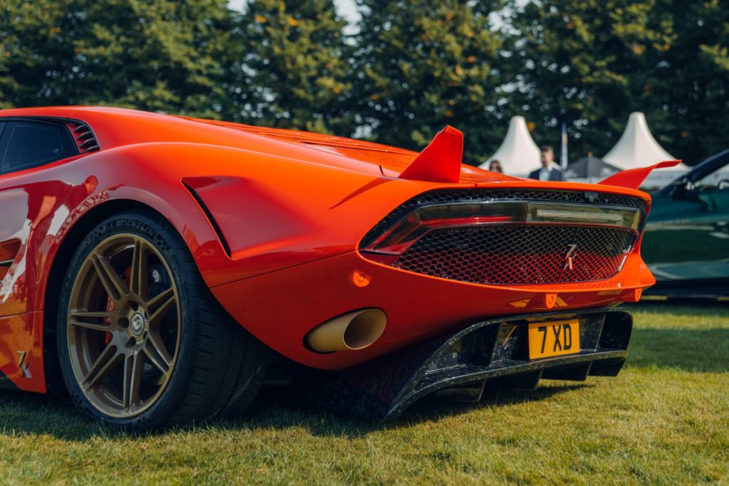 Англичане переделали Lamborghini Huracan в уникальный суперкар