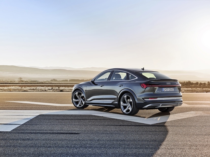 Кроссоверы Audi e-tron S и Audi e-tron S Sportback доступны для заказа
