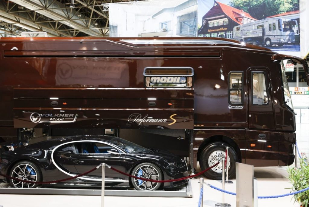 Volkner Performance S предлагает путешествовать с Bugatti Chiron