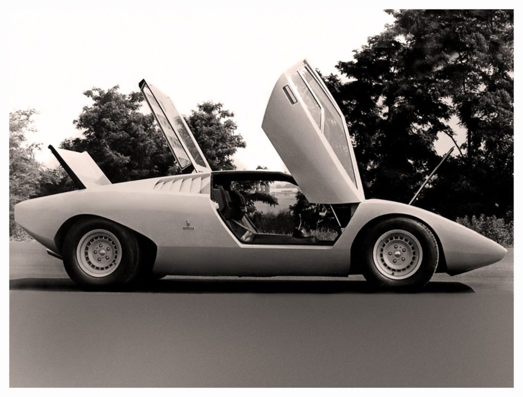 Lamborghini может представить восстановленный самый первый Countach LP500