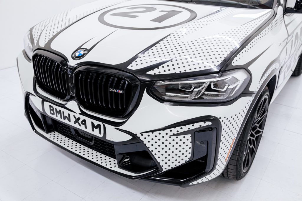 BMW X4 M стал новым арт-мобилем