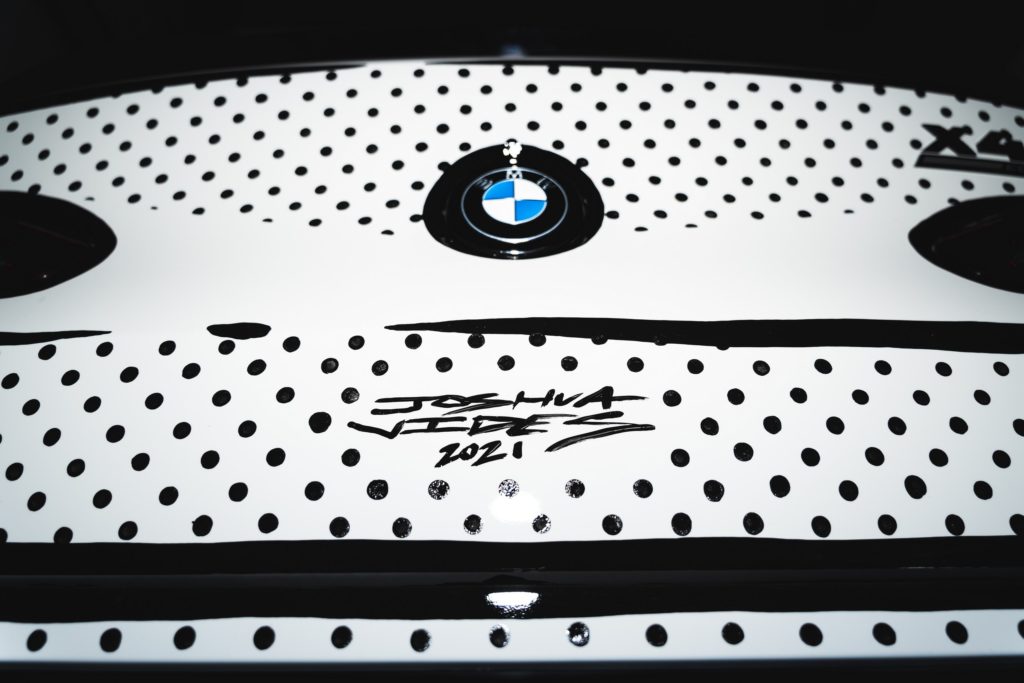 BMW X4 M стал новым арт-мобилем