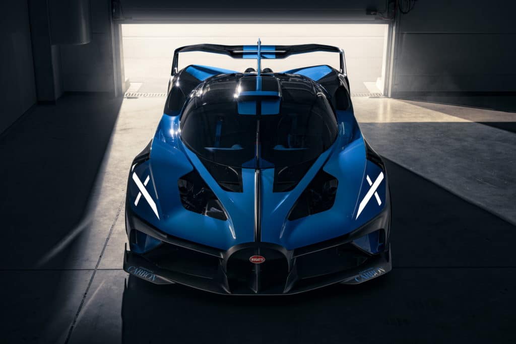 Bugatti Bolide стал самым красивым гиперкаром года