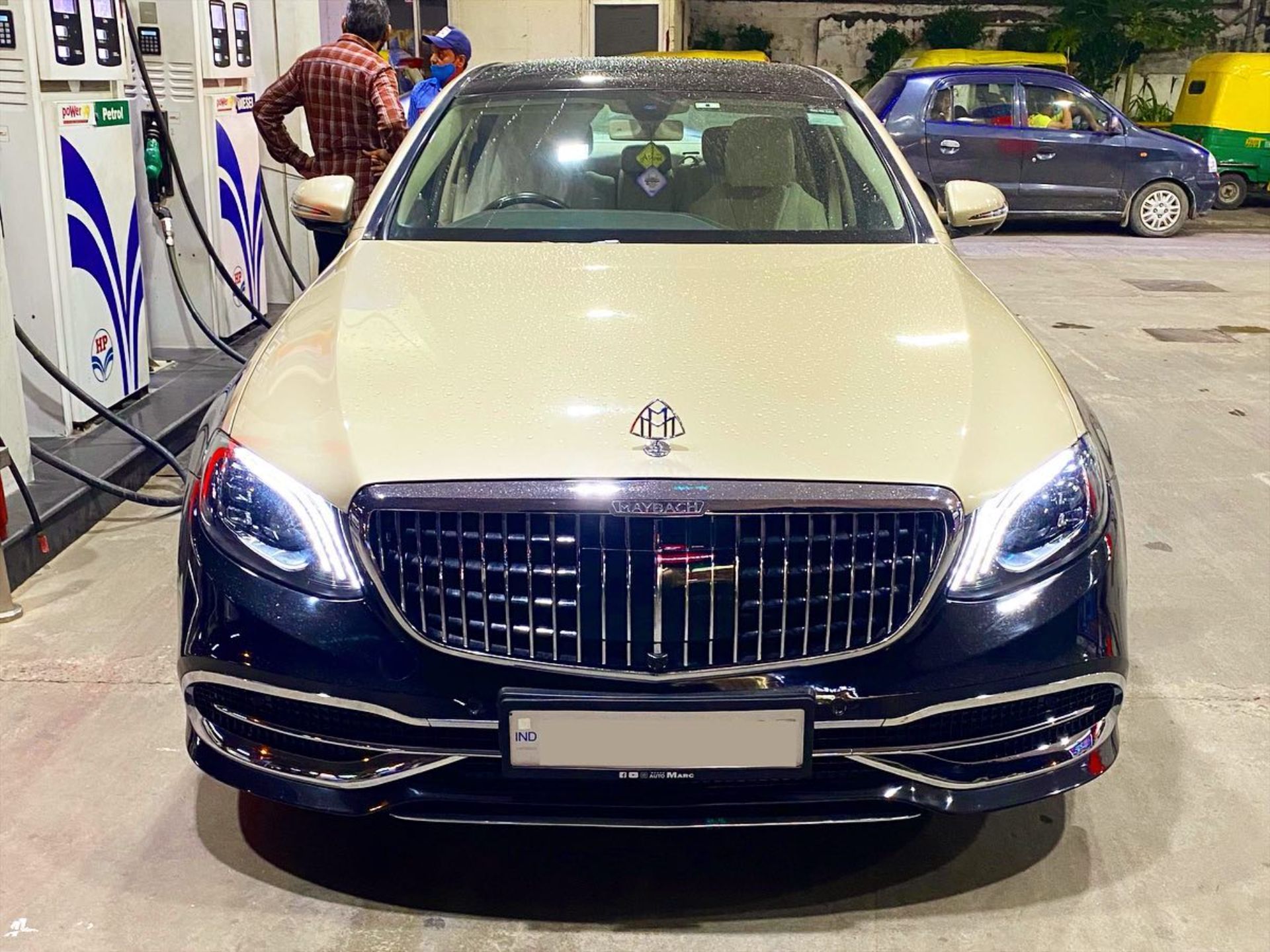 Китайский мерседес. Китайский Майбах. E class Maybach. Майбах e Klass.