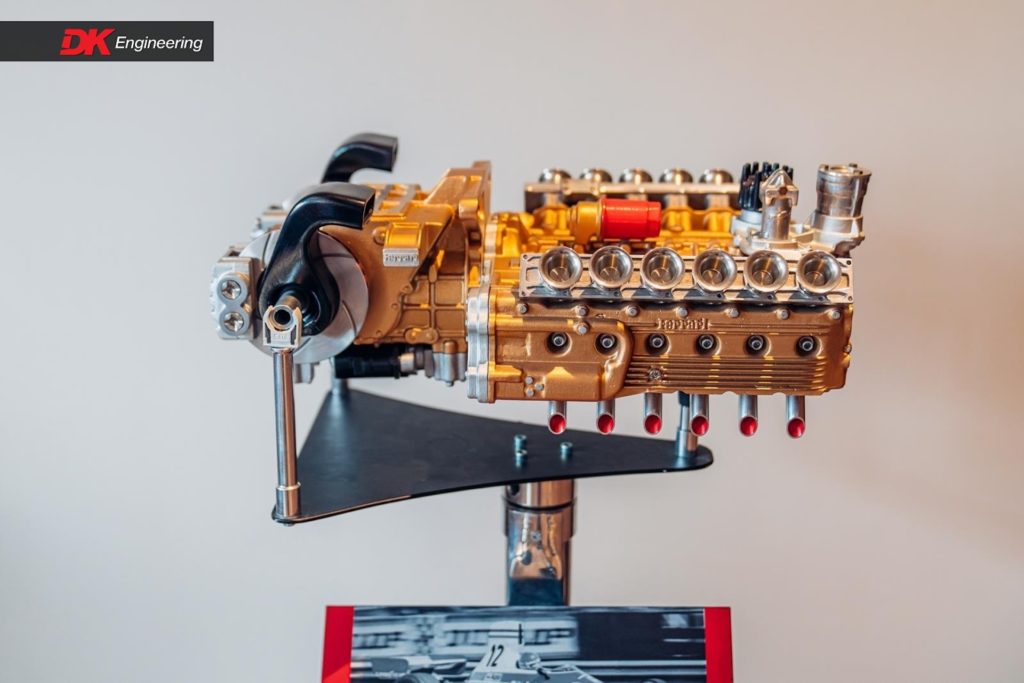 В Великобритании предлагаются масштабные копии двигателей Ferrari