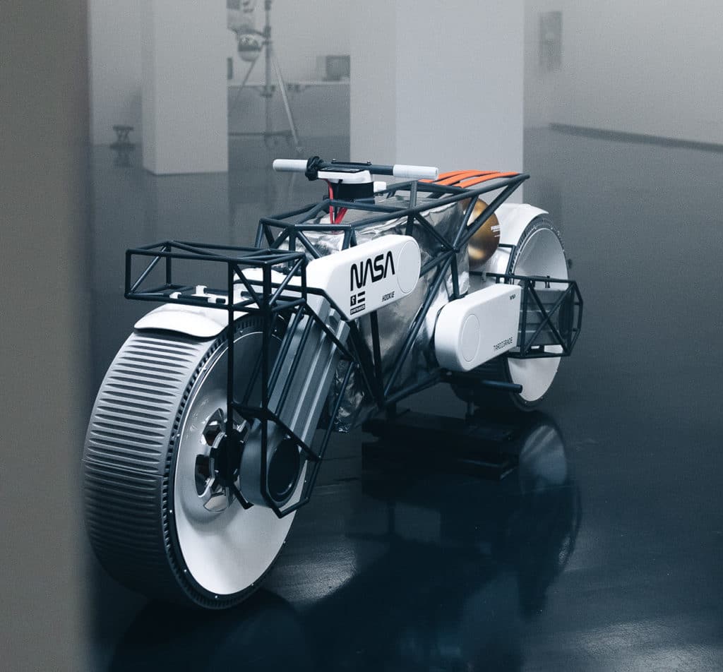 Разработан мотоцикл для Луны