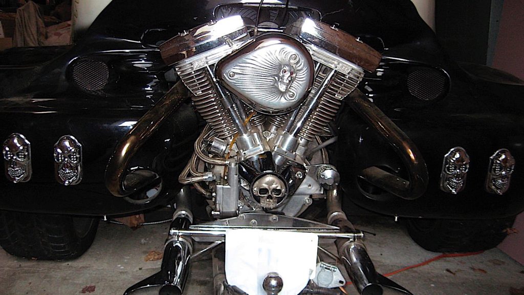 Продается трайк Harley-Davidson в виде черепа