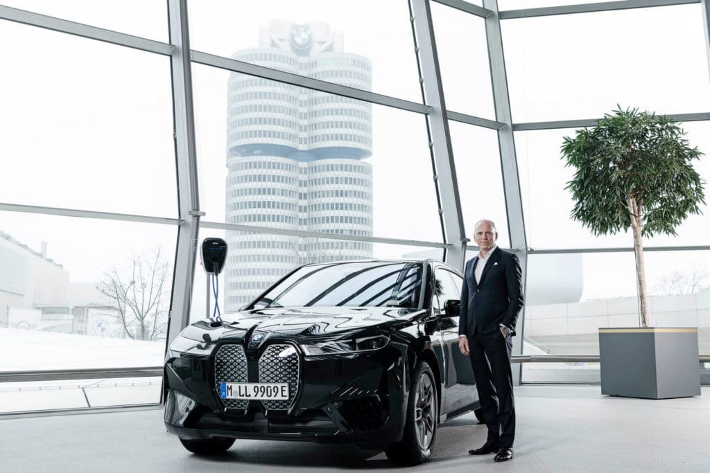 BMW продала миллион электромобилей