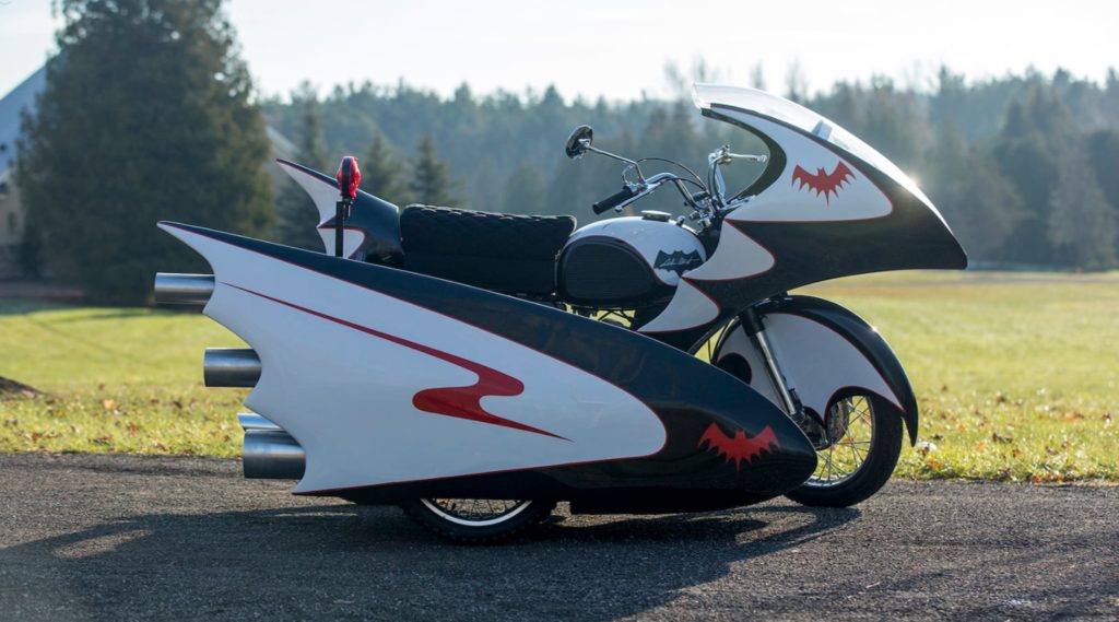 Продается мотоцикл Бэтмена на базе Yamaha Catalina