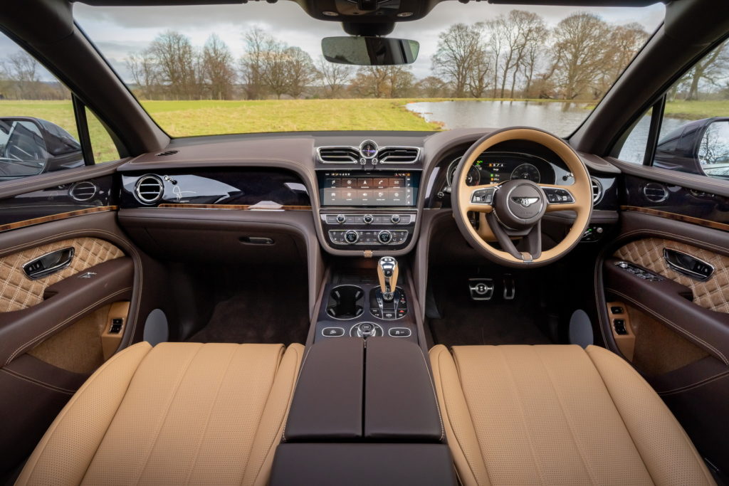 Bentley Bentayga посвятили традиционным британским хобби