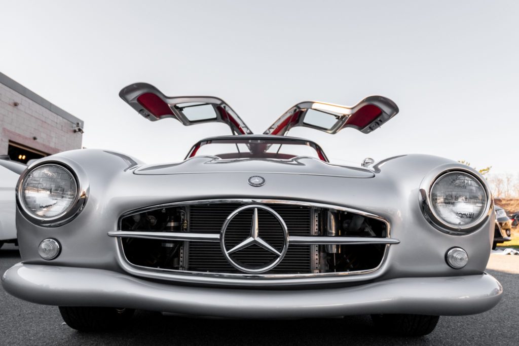 Реплику Mercedes-Benz 300 SL продали за 21 миллион рублей
