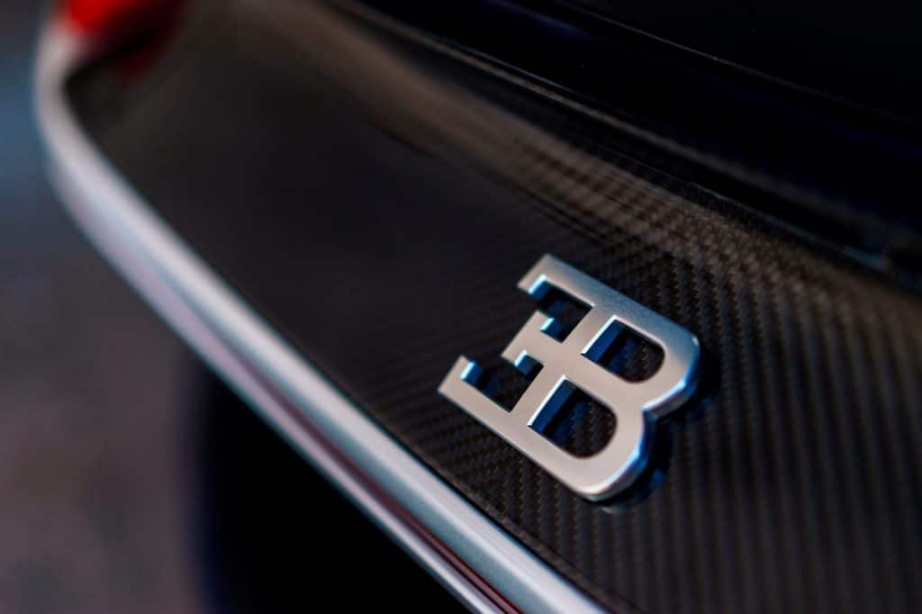 Новая модель Bugatti имеет мощность одну лошадиную силу