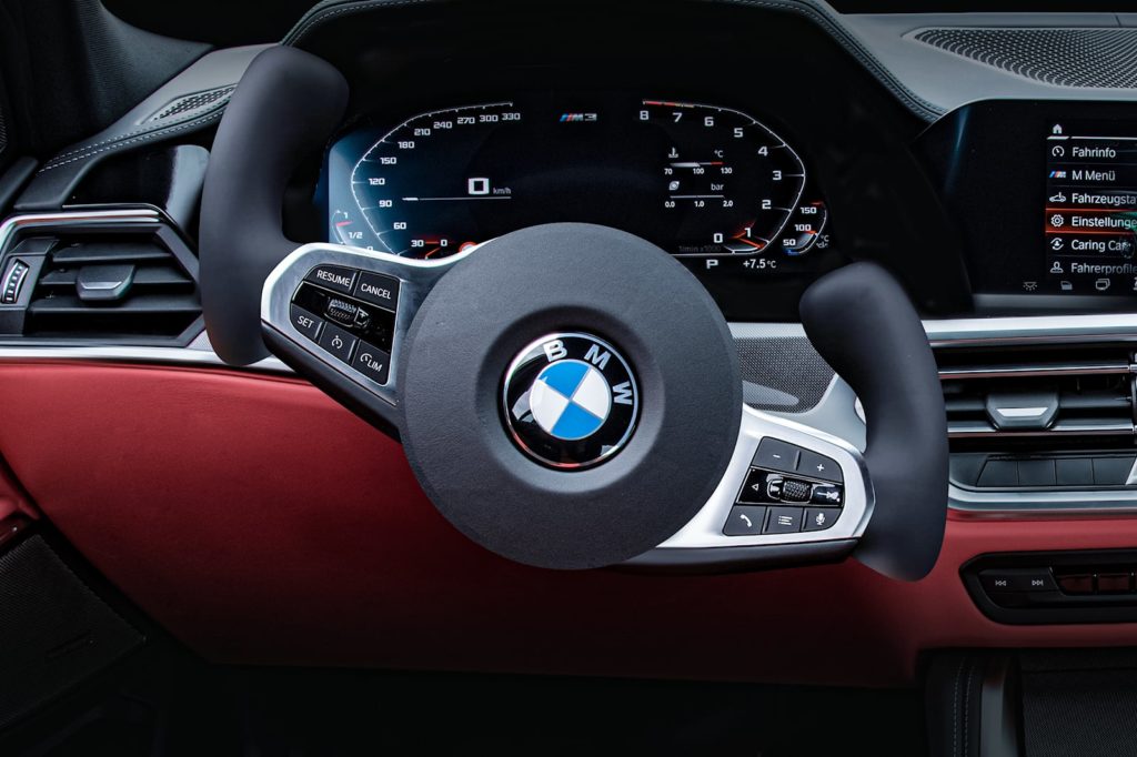 BMW изобрела замену рулевому колесу