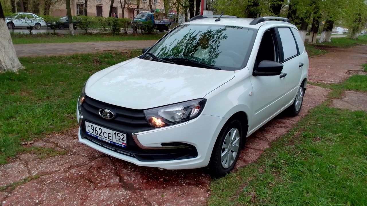 Lada Granta превратили в элнетромобиль - Автомобильное издание Клаксон.  Lada. Lada Granta. Новости. Новости сегодня. Последние новости.