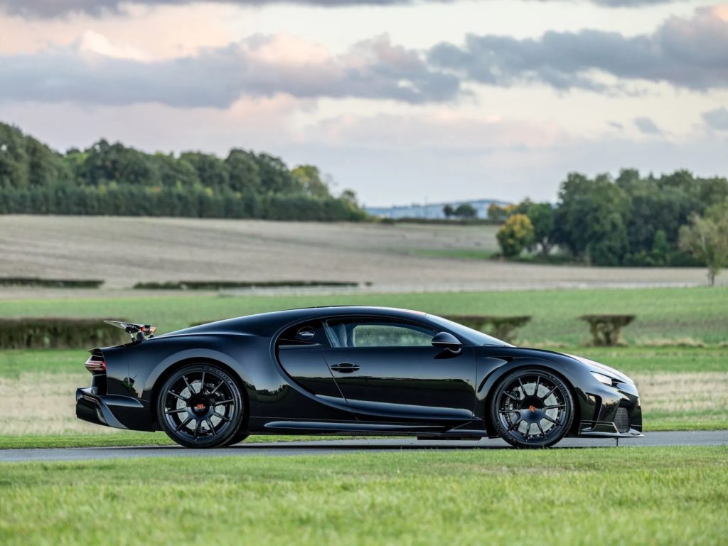 Bugatti Chiron Super Sport 300+ продали за 290 миллионов рублей