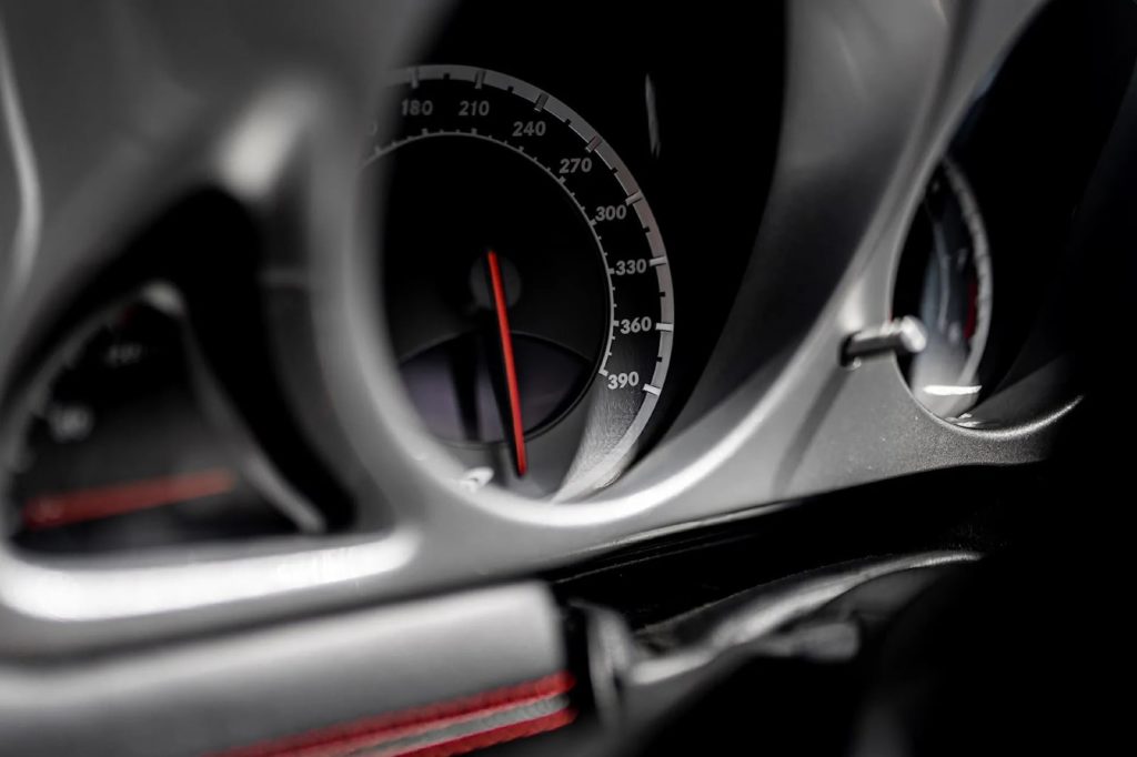 Продается редчайший Mercedes-Benz SLR McLaren Stirling Moss