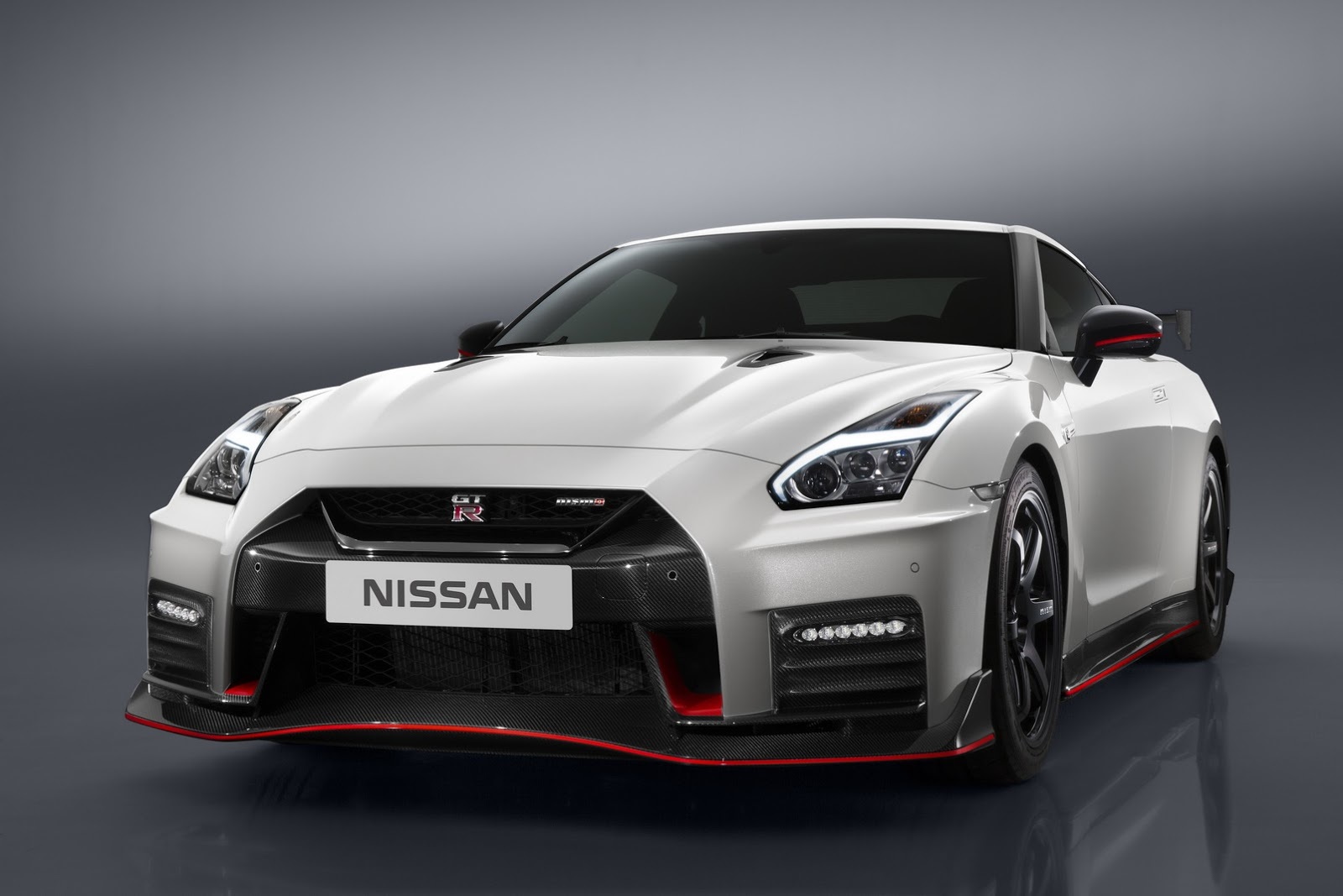 Nissan gt-r Nismo r35