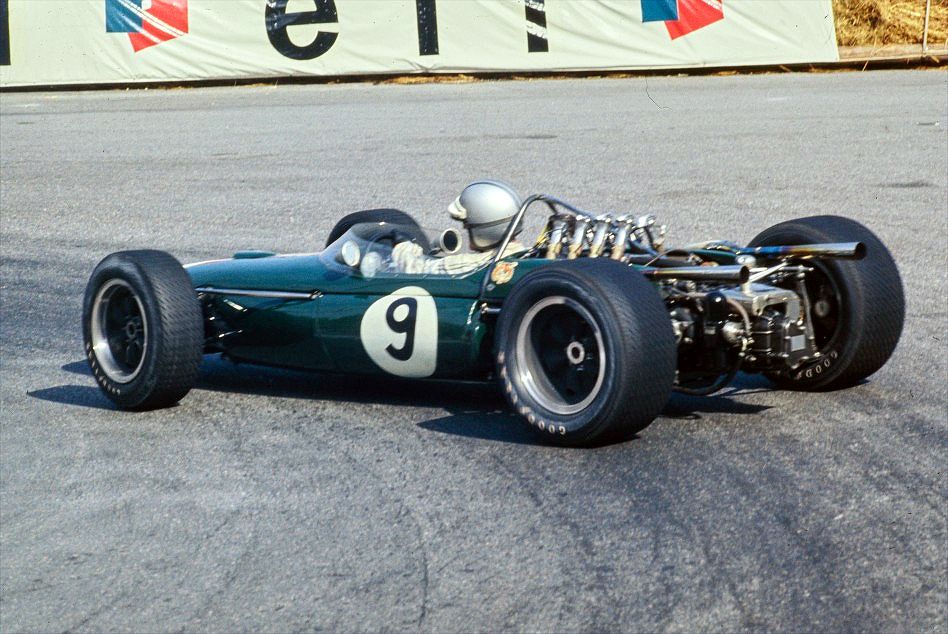 Brabham BT21 не смогли угнать из-за коробки передач