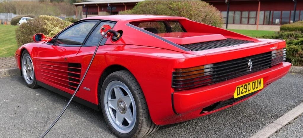 Ferrari Testarossa оснастили мотором от Tesla