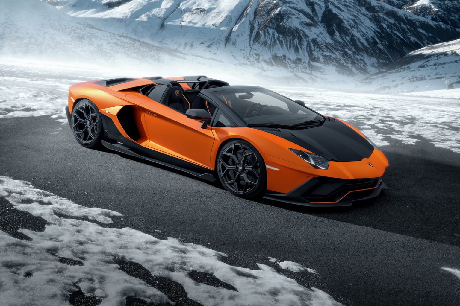 Lamborghini Aventador lp700 4 черные колеса