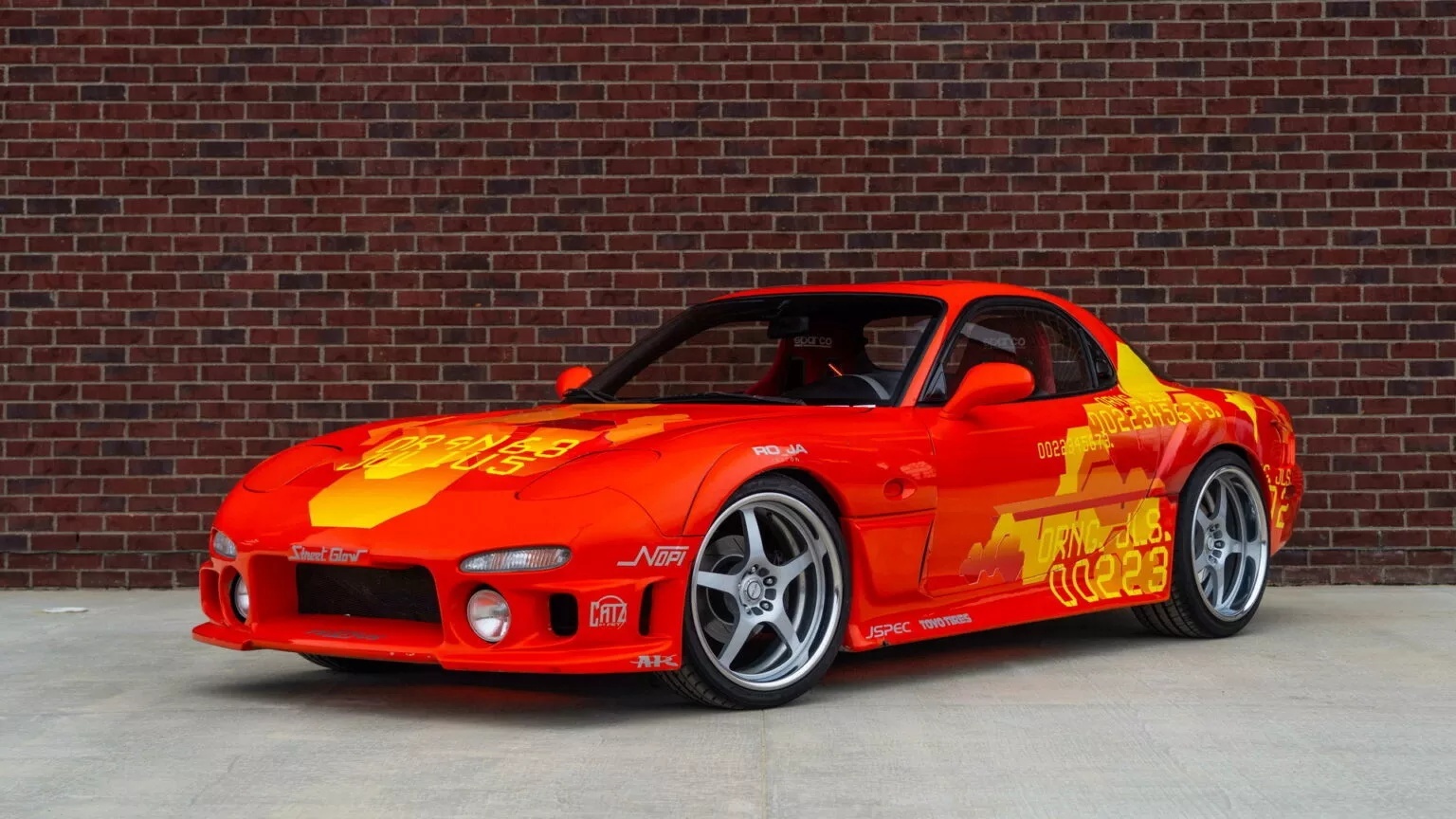 В США на аукционе Mecum продана Mazda RX-7, снимавшаяся в первых двух  частях франшизы «Форсаж» - Автомобильная газета Клаксон. Mazda. Mazda RX-7.  Новости. Новости сегодня. Последние новости.